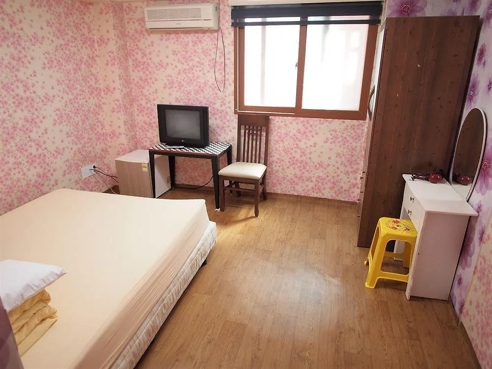Shinchon Hostel Seul Corea del Sud