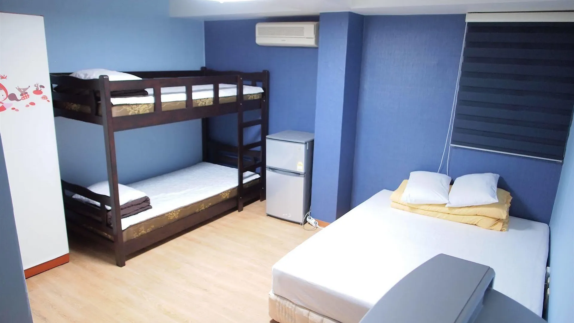Shinchon Hostel Seoul 0*,  South Korea