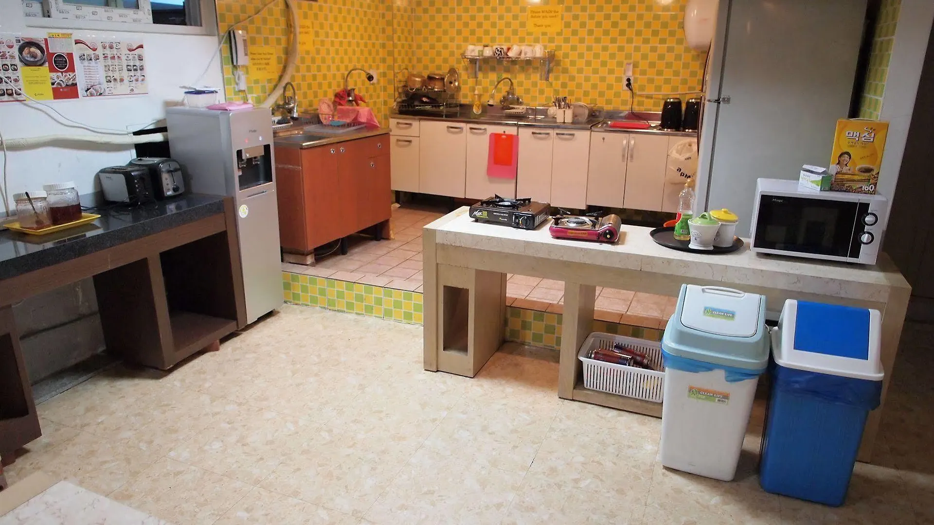 Shinchon Hostel Seoul South Korea